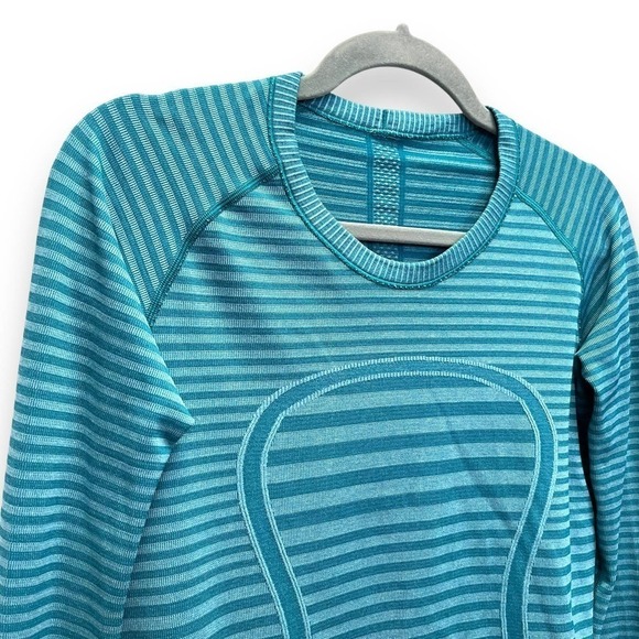 lululemon Top Womens 10 Blue Teal Swiftly Tech LS Athletic Gym Run Athleisure - Picture 3 of 12
